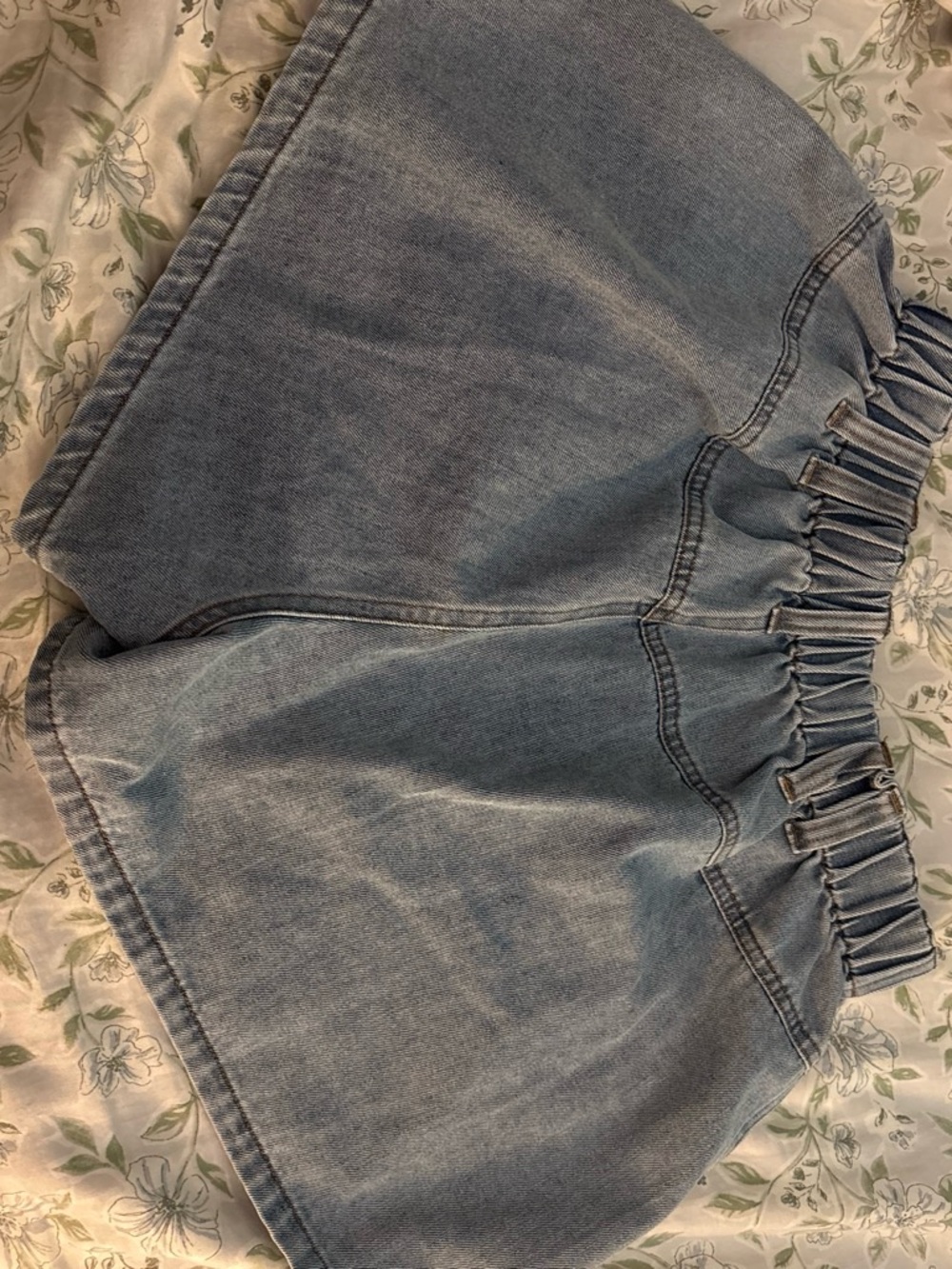 Light Blue Boyfriend Denim Shorts with Elastic Waist